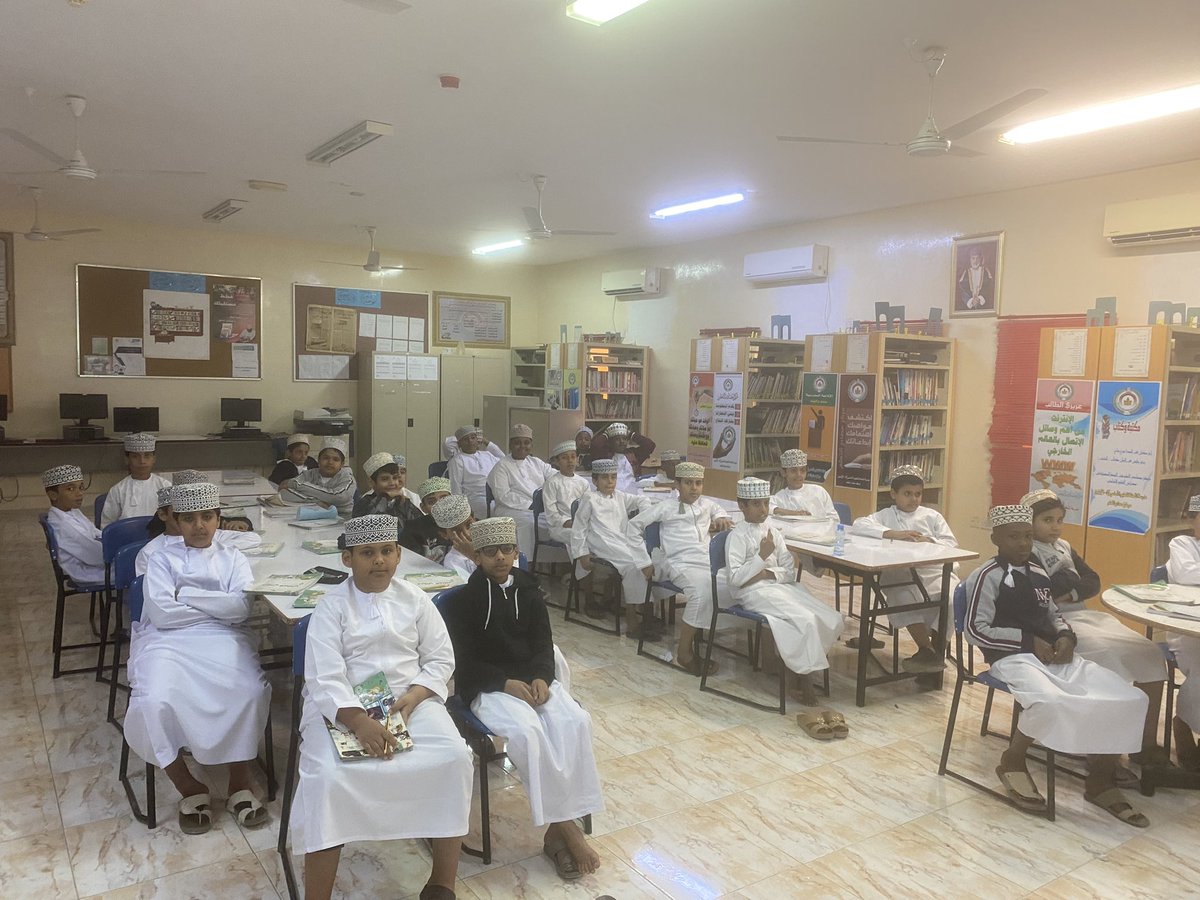 (12-11) مدرسة ظفار للبنين - مدارس في ظفار