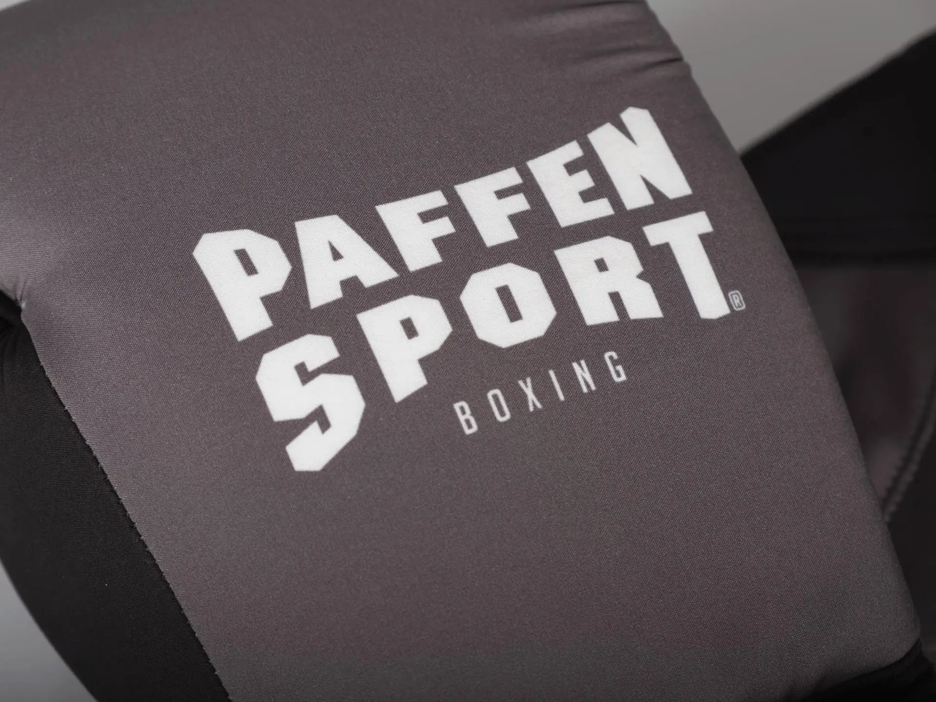 A to Z Dry Clean - شركات تنظيف في الزرقاء