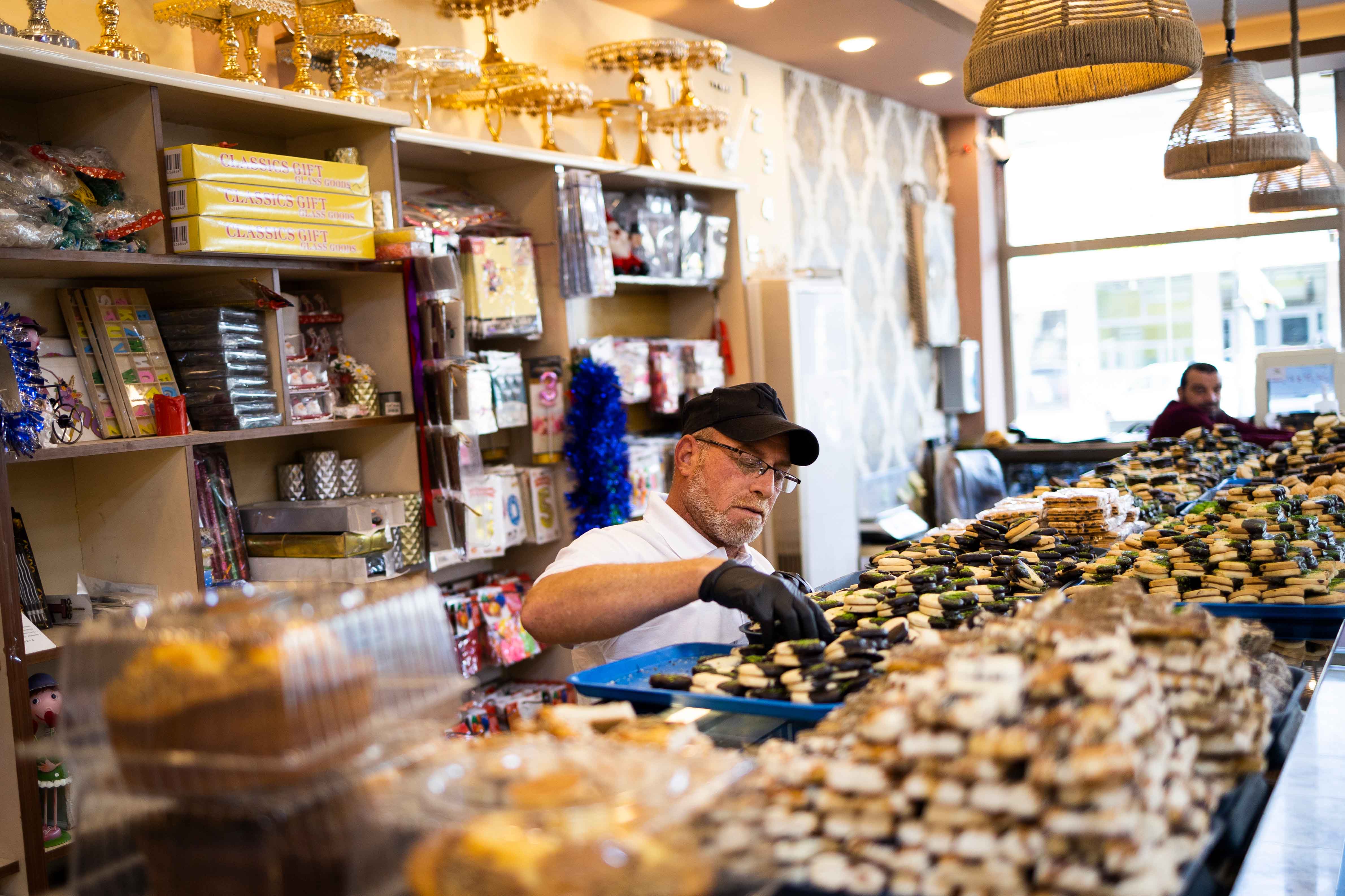 افران وحلويات صلاح الدين - محلات حلويات في صلاح الدين