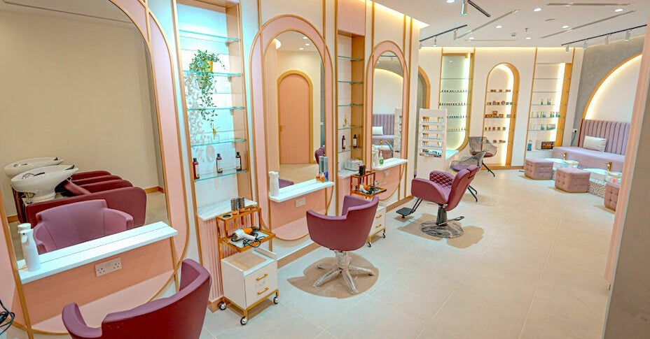 AL BAHAR AL HADI LADIES SALON ABUSHAGARA, SHARJAH