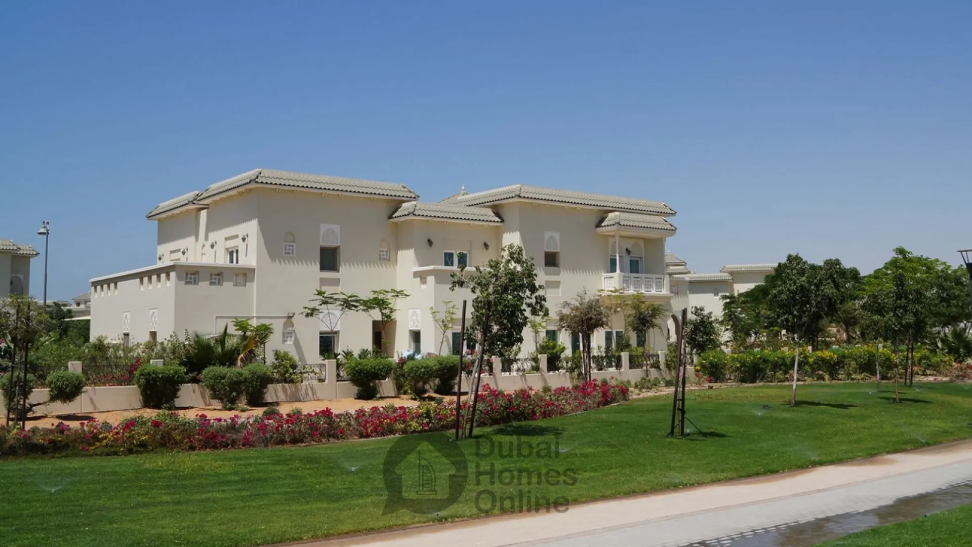 Al Furjan Centre by Dubai Retail - حلويات في دبي