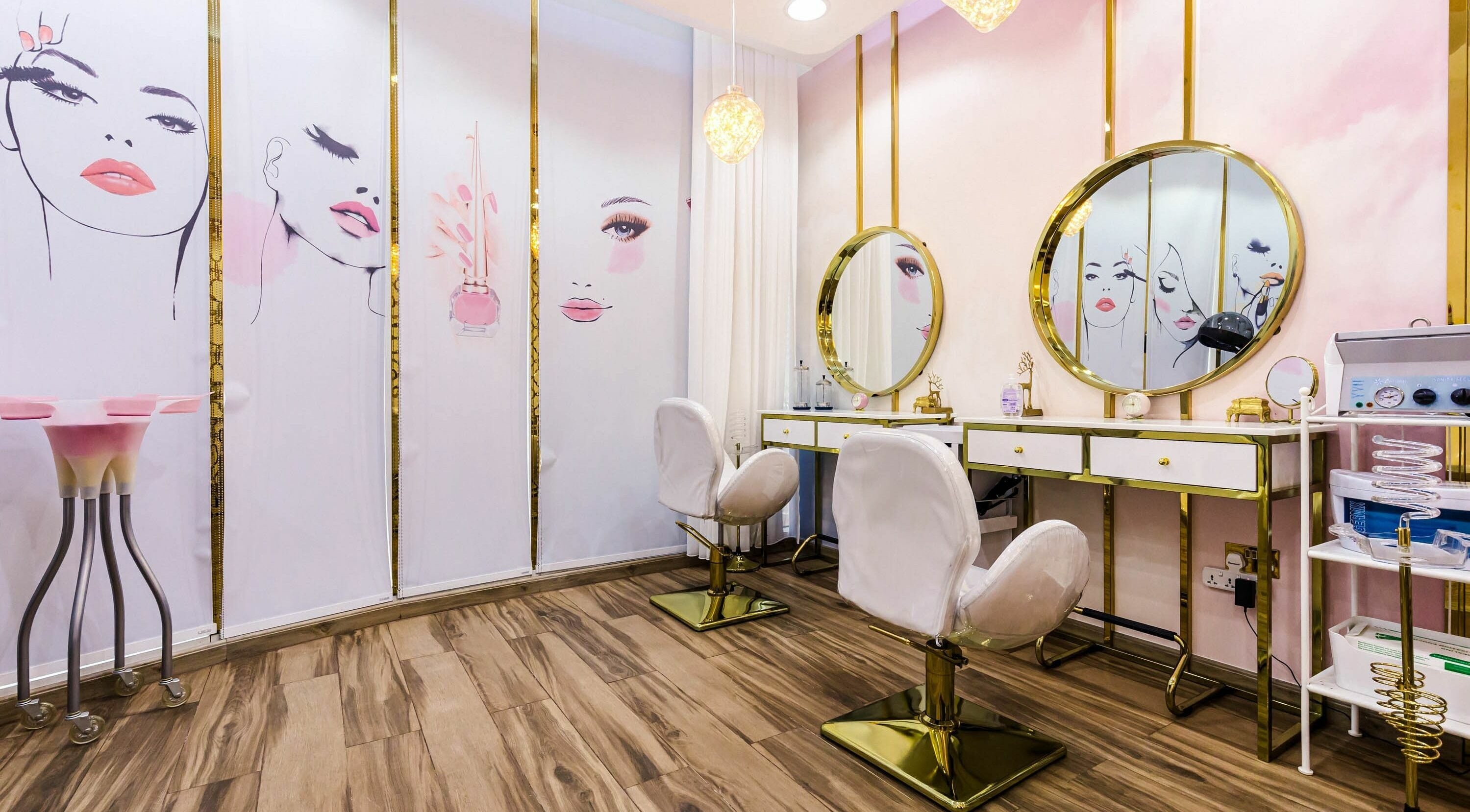 Al Lulu Al Azraq Beauty Center - مراكز تجميل في الشارقة