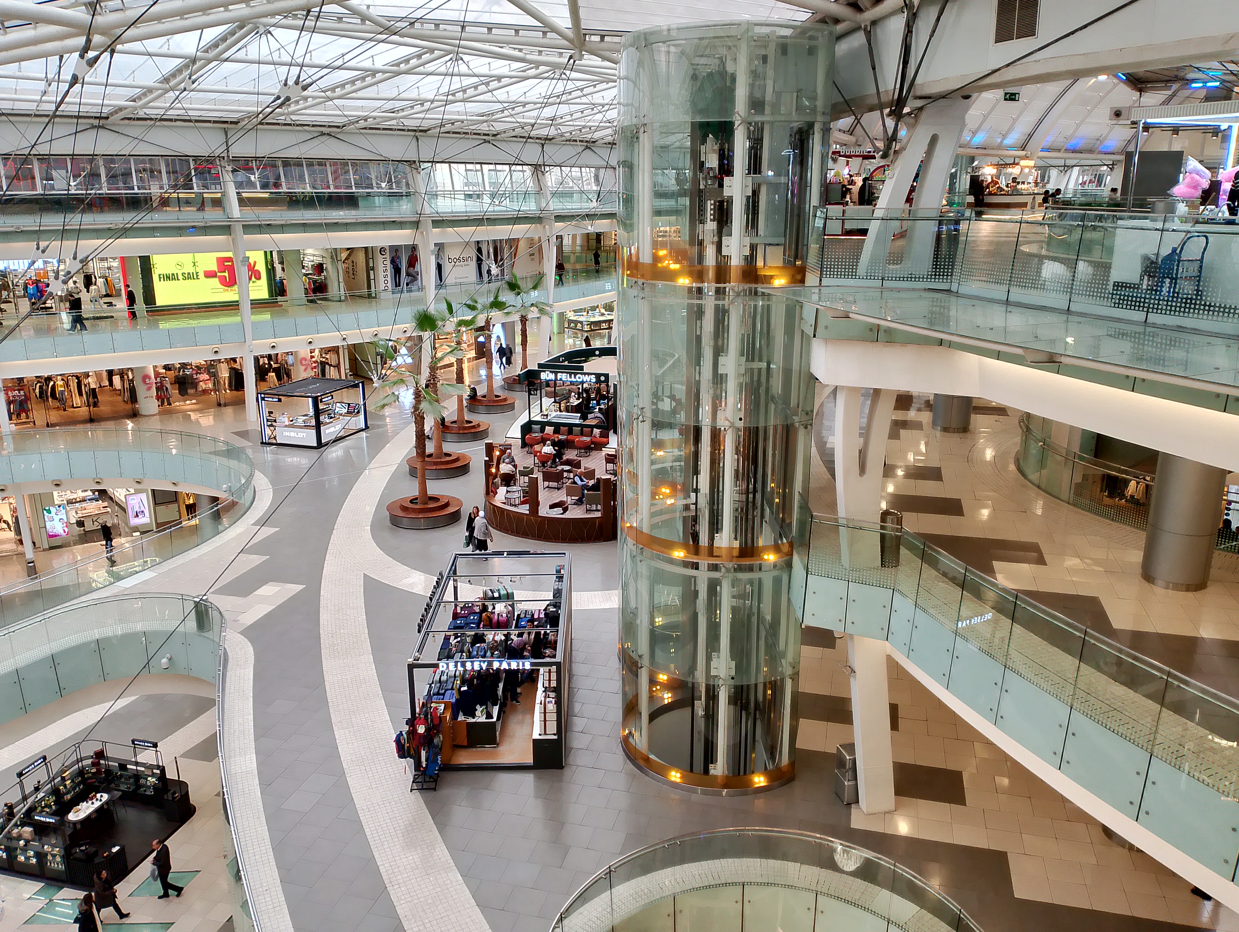 العبدلي مول - مراكز تجميل في عمان