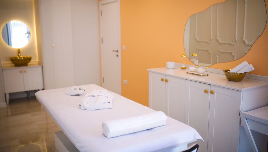 الاخصائيون للعلاج الطبيعي - الدائري الغربي Physical Therapists Center Oreijah - عيادات في الرياض