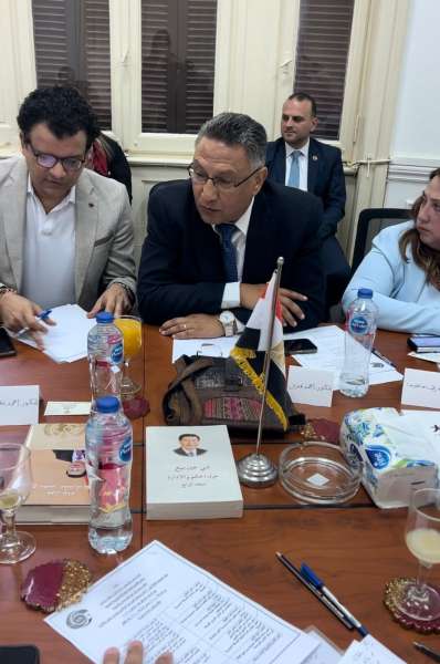 الدكتور أحمد أحمد القطاونة - عيادات أسنان في الكرك