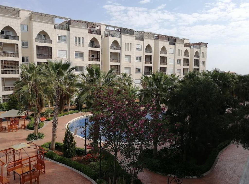 المعري ١٦ - مراكز طبية في إربد