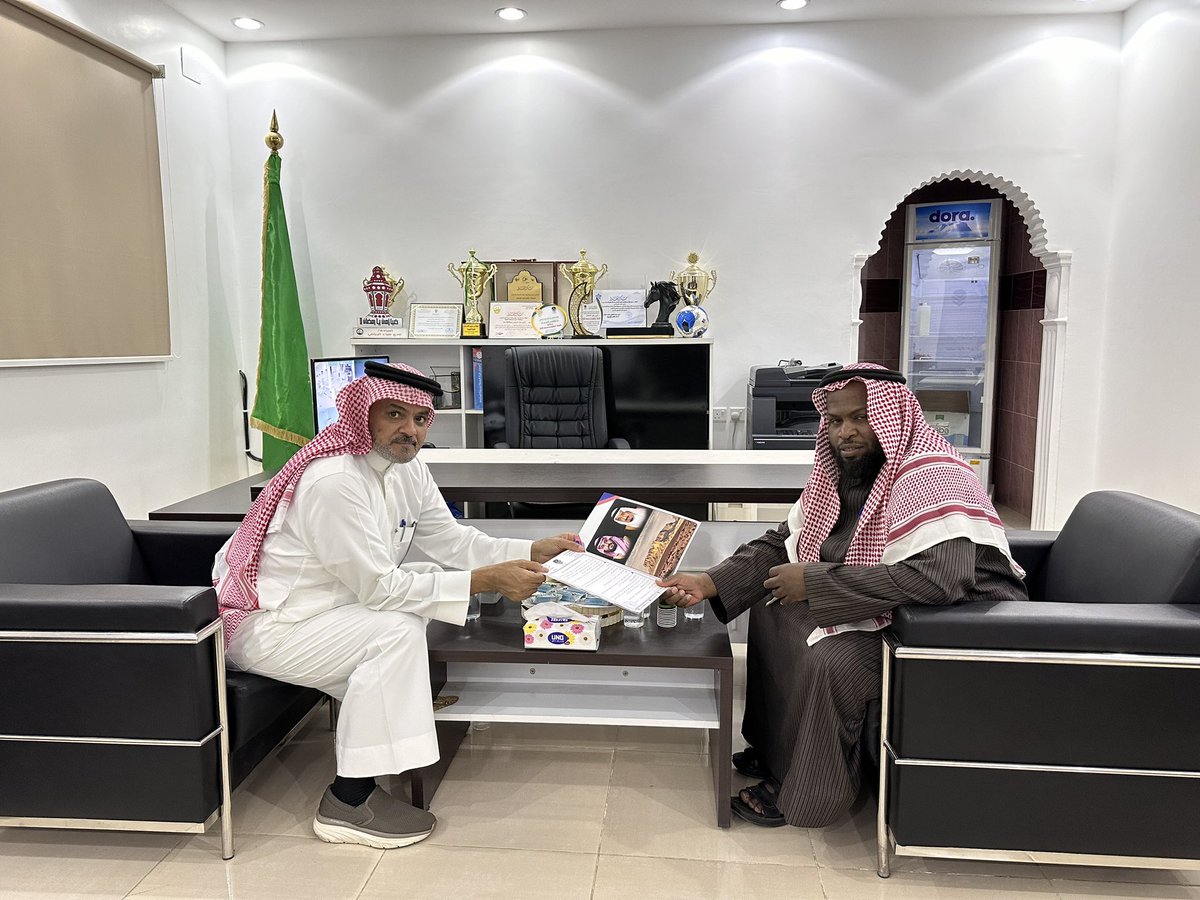 المبنى الإداري لنادي ضباء - صالات رياضية في تبوك