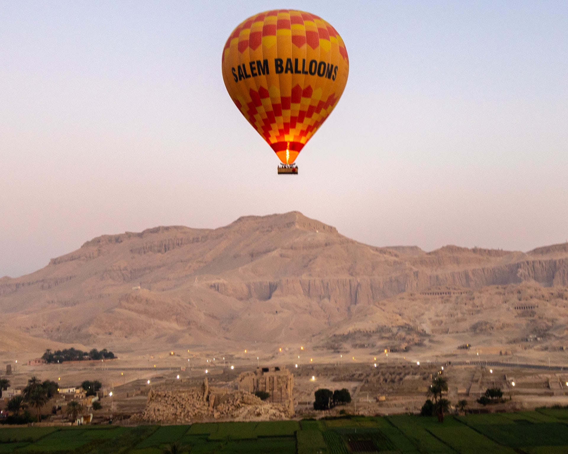 المهبط - شركات تنظيف في الأقصر