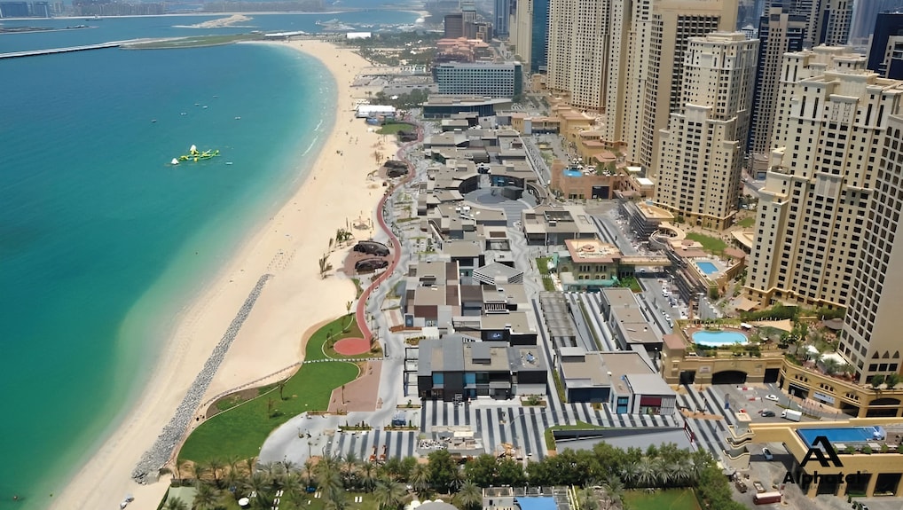 Alphatel Beach Hostel JBR - Jumeirah Beach - فنادق في دبي