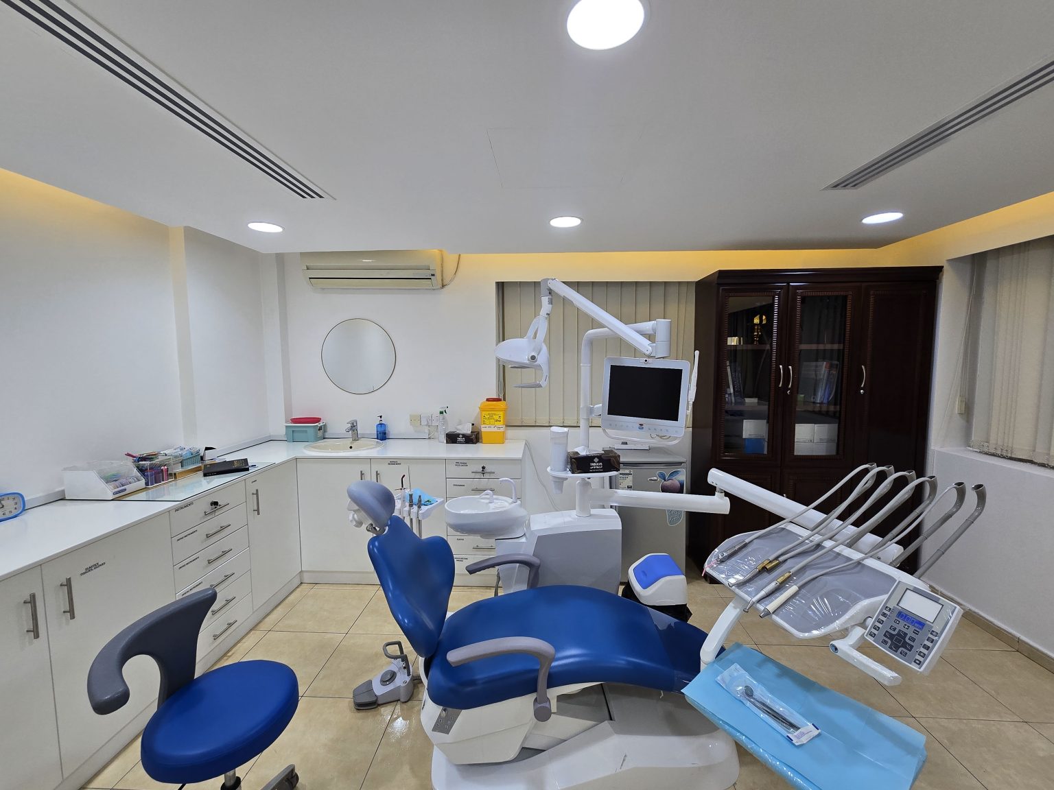 AlRiqah Dental Center مركز الرقة لطب الاسنان - عيادات أسنان في الفجيرة