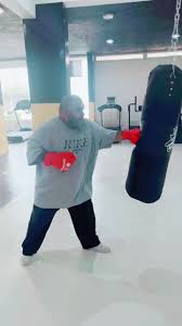 عمالقة اللياقة - صالات رياضية في عسير