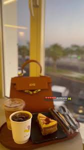 ART Cafe - كافيهات في تبوك