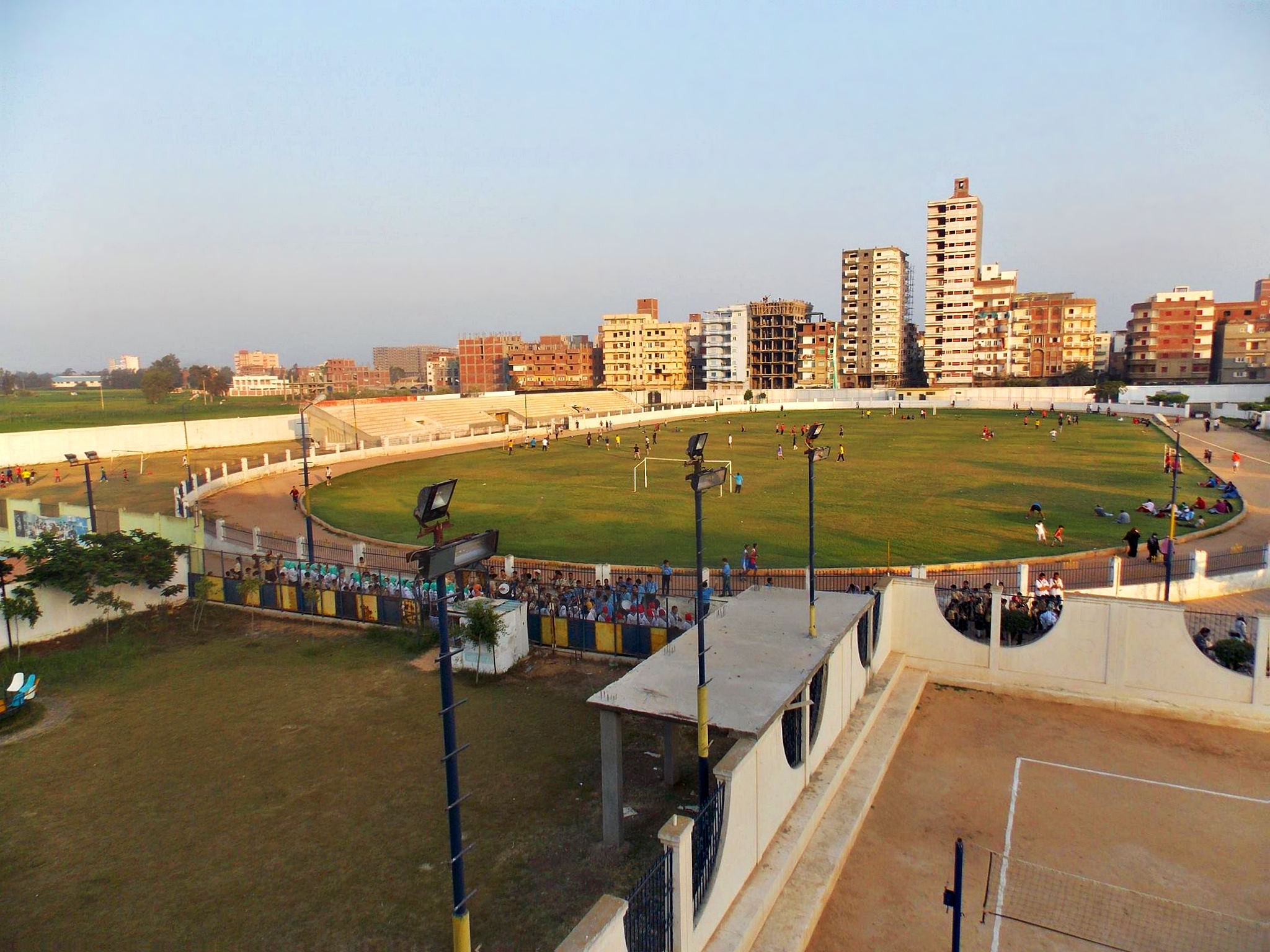 إستاد دسوق الرياضي - صالات رياضية في كفر الشيخ