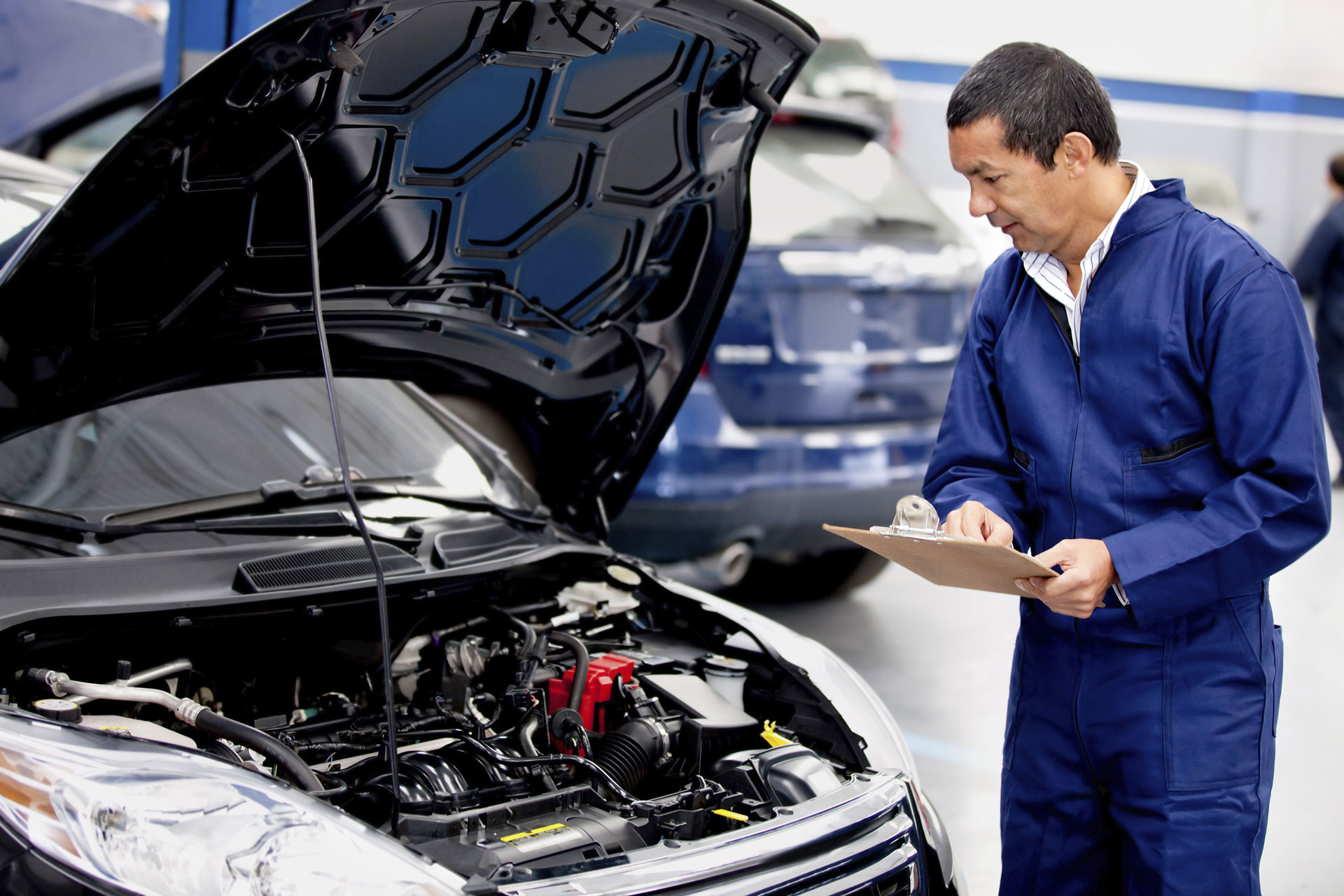 Auto Experts Vehicle Maintenance - خدمات سيارات في الشارقة