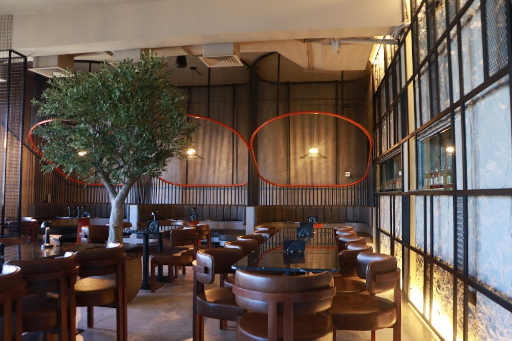 أوليو مطعم إيطالي - Olio Italian restaurant - مطاعم في الداخلية