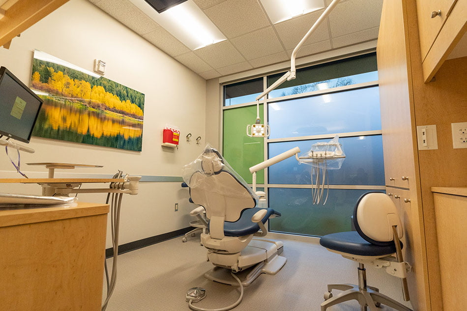 عيادة العناية للاسنان - عيادات أسنان في شمال الشرقية