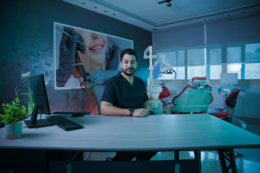 عيادة الدكتور أحمد سامي - عيادات أسنان في مكة المكرمة