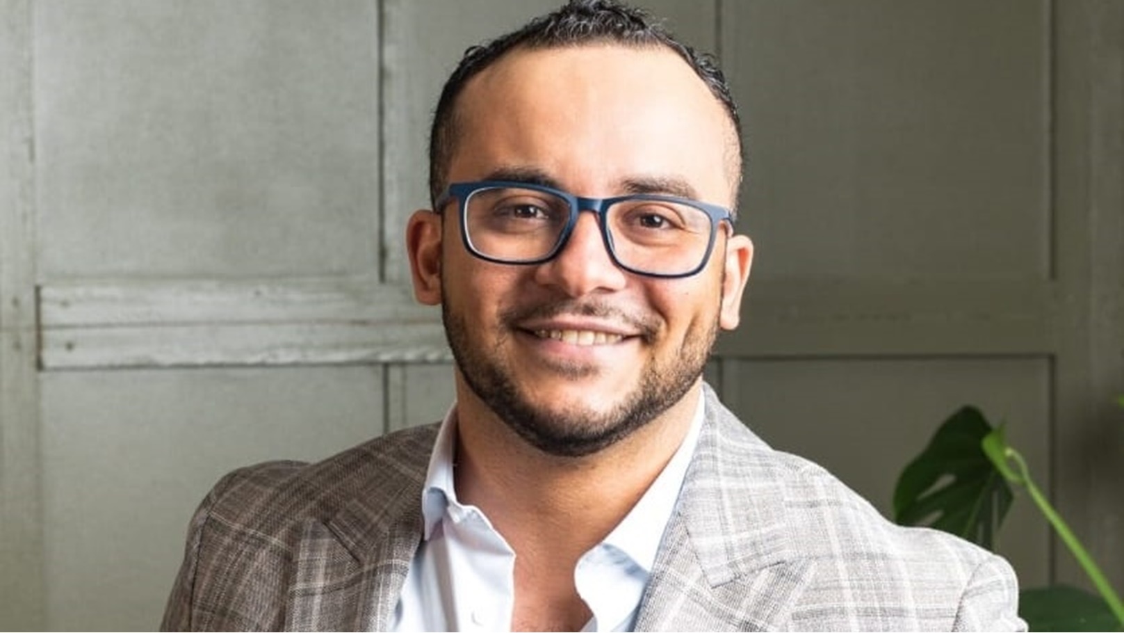 عيادة الدكتور محمد غيث - عيادات أسنان في جنوب سيناء