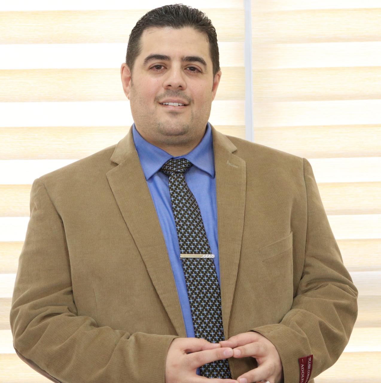 عيادة الدكتور مصعب المومني جراحة المسالك البولية - زراعة الشعر في عمّان