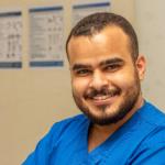 عيادة د. حسان الأنصاري - طبيب أسنان بمجمع الابتسامة الساطعة المتخصص - عيادات أسنان في مكة المكرمة