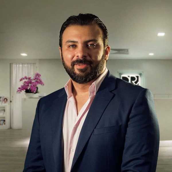 عيادة دكتور عمرو الشريف - عيادات أسنان في شمال سيناء