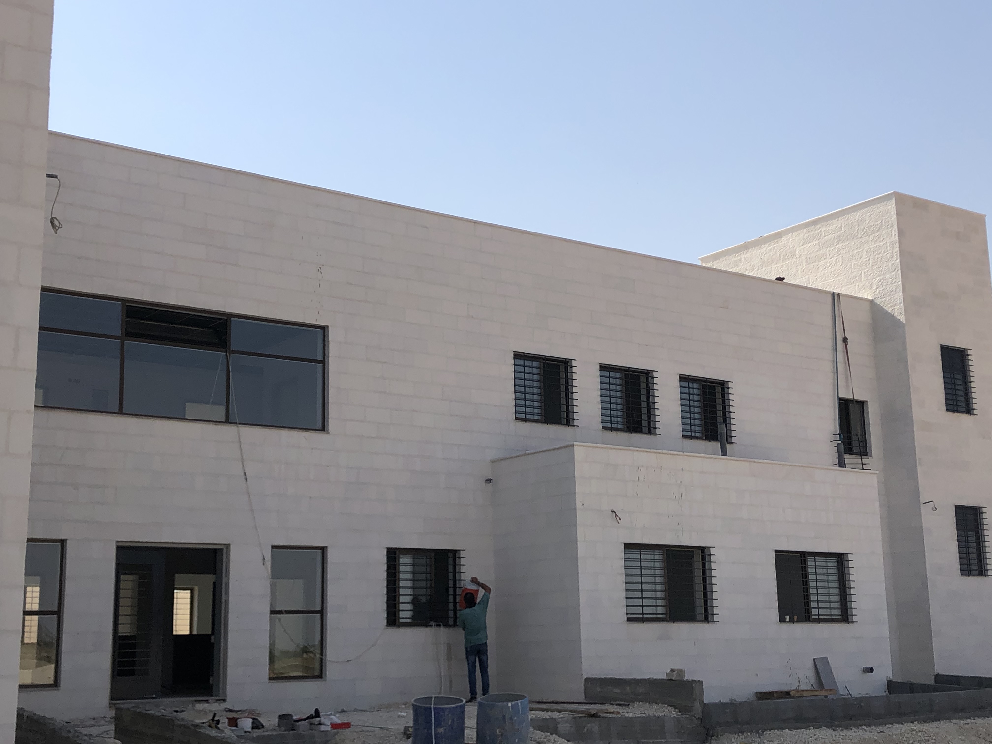 عيادات الفيصلية الطبية - مراكز طبية في مأدبا