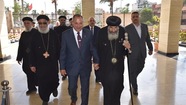 عيادات الهادي النبوي - عيادات جلدية في بورسعيد