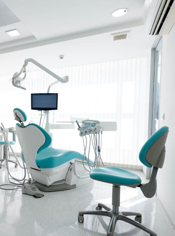 عيادات وادي رام الطبية للأسنان والجلدية - عيادات أسنان في الخور