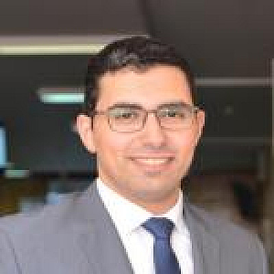 عياده دكتور كيرلس ناجي حلمي لطب و جراحه الفم و الاسنان - عيادات أسنان في المنيا