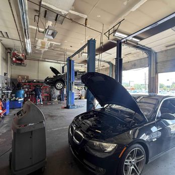 Azmi Car Maintenance - خدمات سيارات في الضعاين