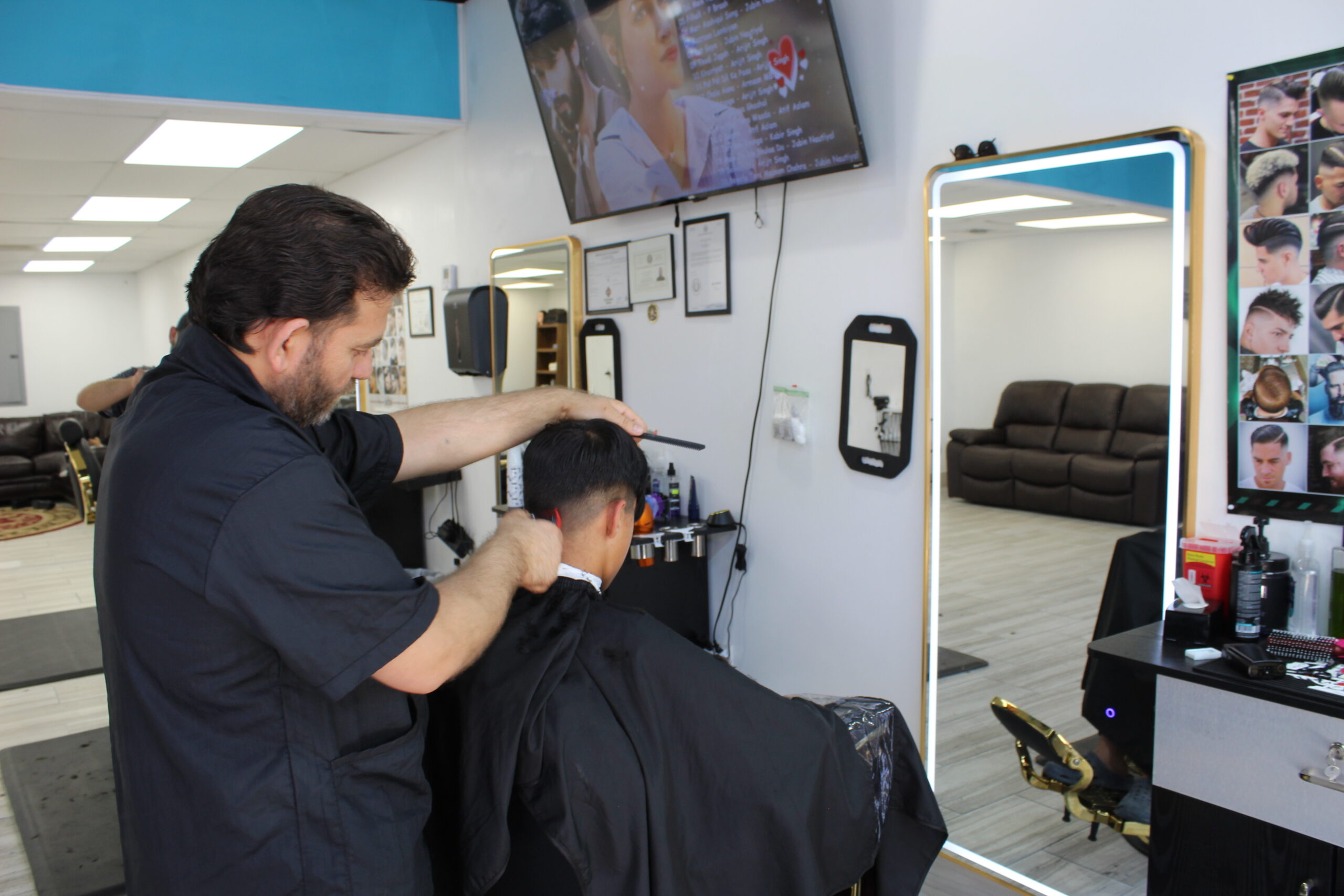 BARBER SHOP JUMA BIN ABDULLAH AL DHOURI TRD & CONT - صالونات نسائية في مسندم