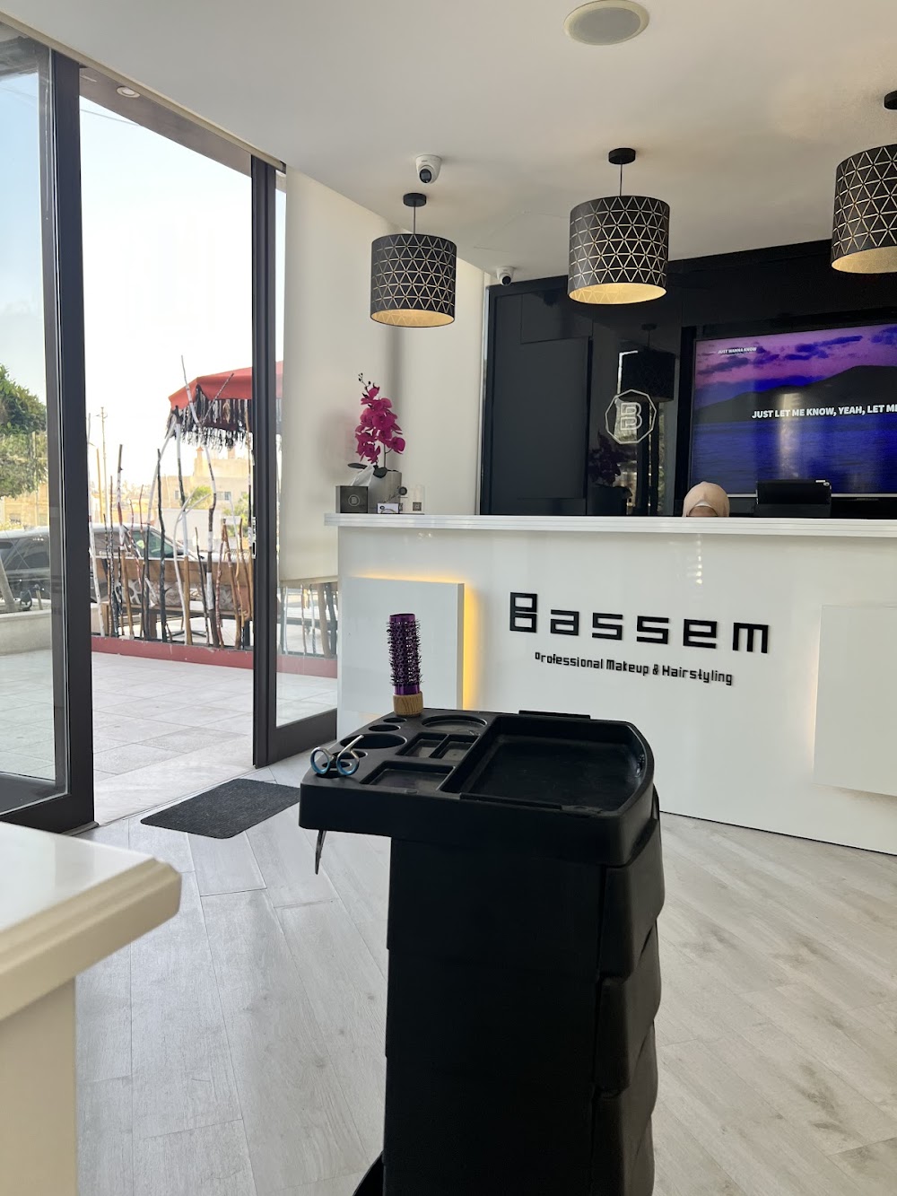 Bassem Lounge - صالونات تجميل في الغربية