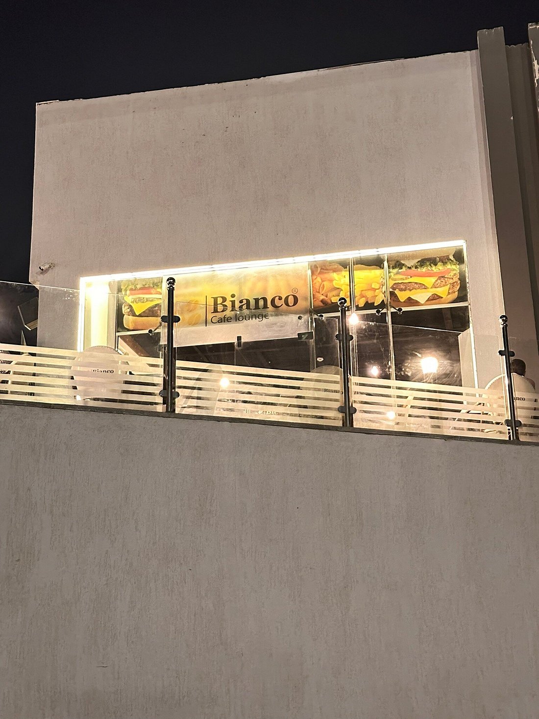 Bianco Cafe Lounge - كافيهات في الغردقة