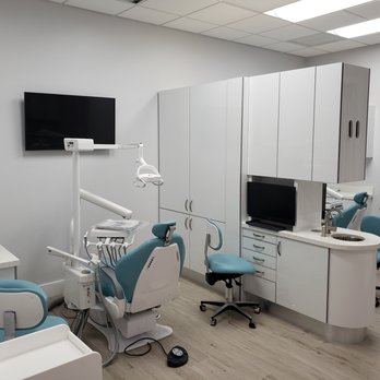 Blue Dental Center - عيادات أسنان في الجيزة