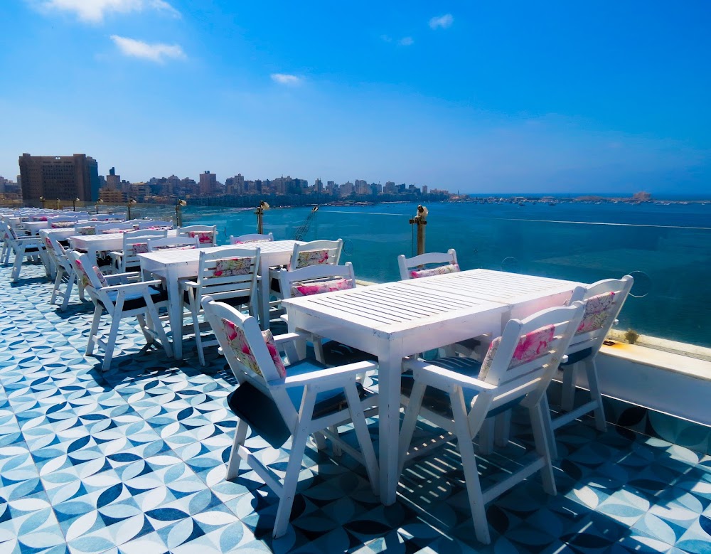 Blue Harbor Rooftop Restaurant Windsor Palace Hotel Alexandria - مطاعم في الإسكندرية