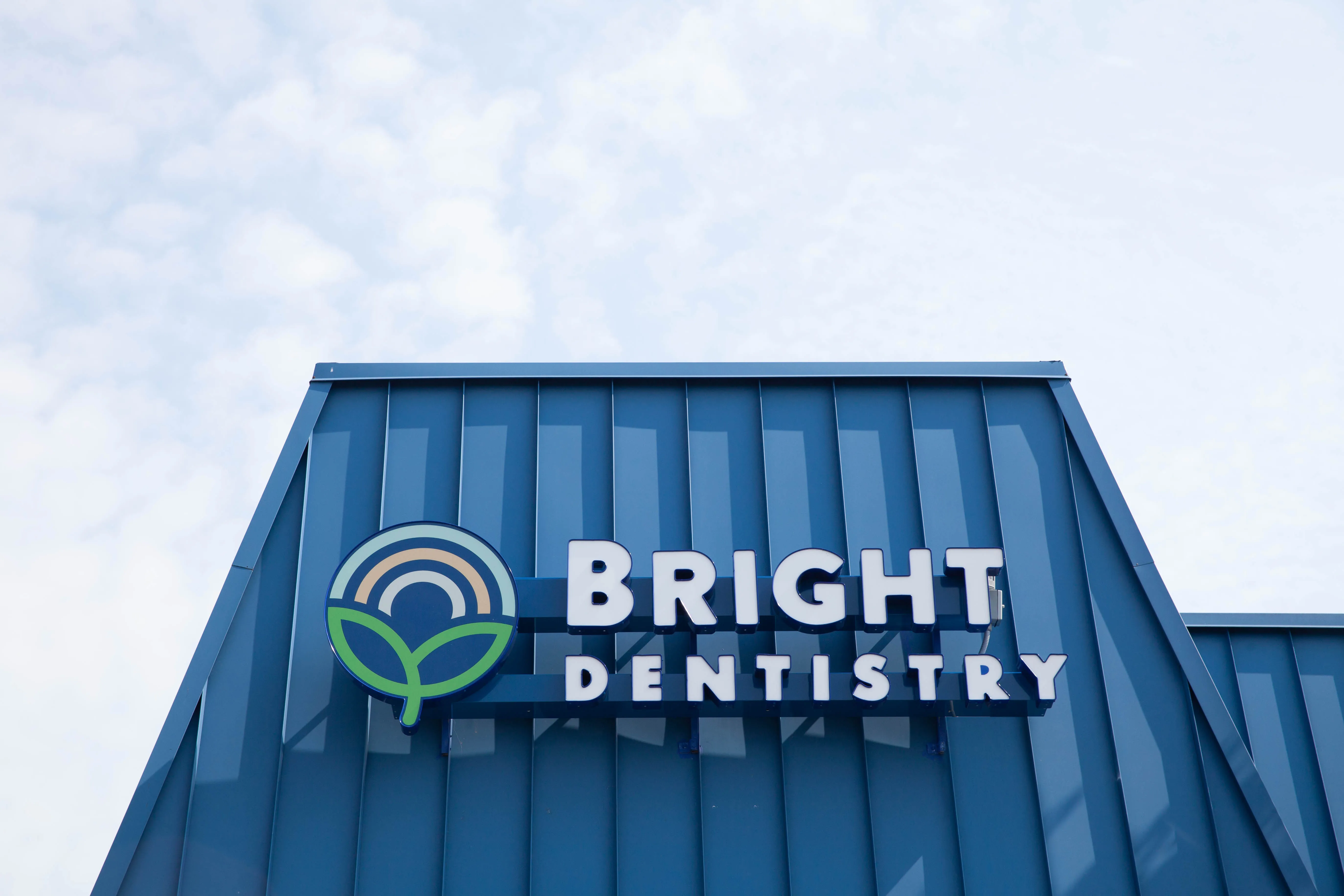 Bright dental clinic - مراكز طبية في البحيرة