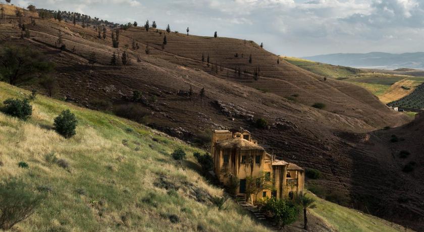 بيت الفنان - فنادق في إربد