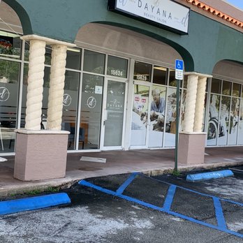 Dayana Beauty Center - صالونات نسائية في الخور