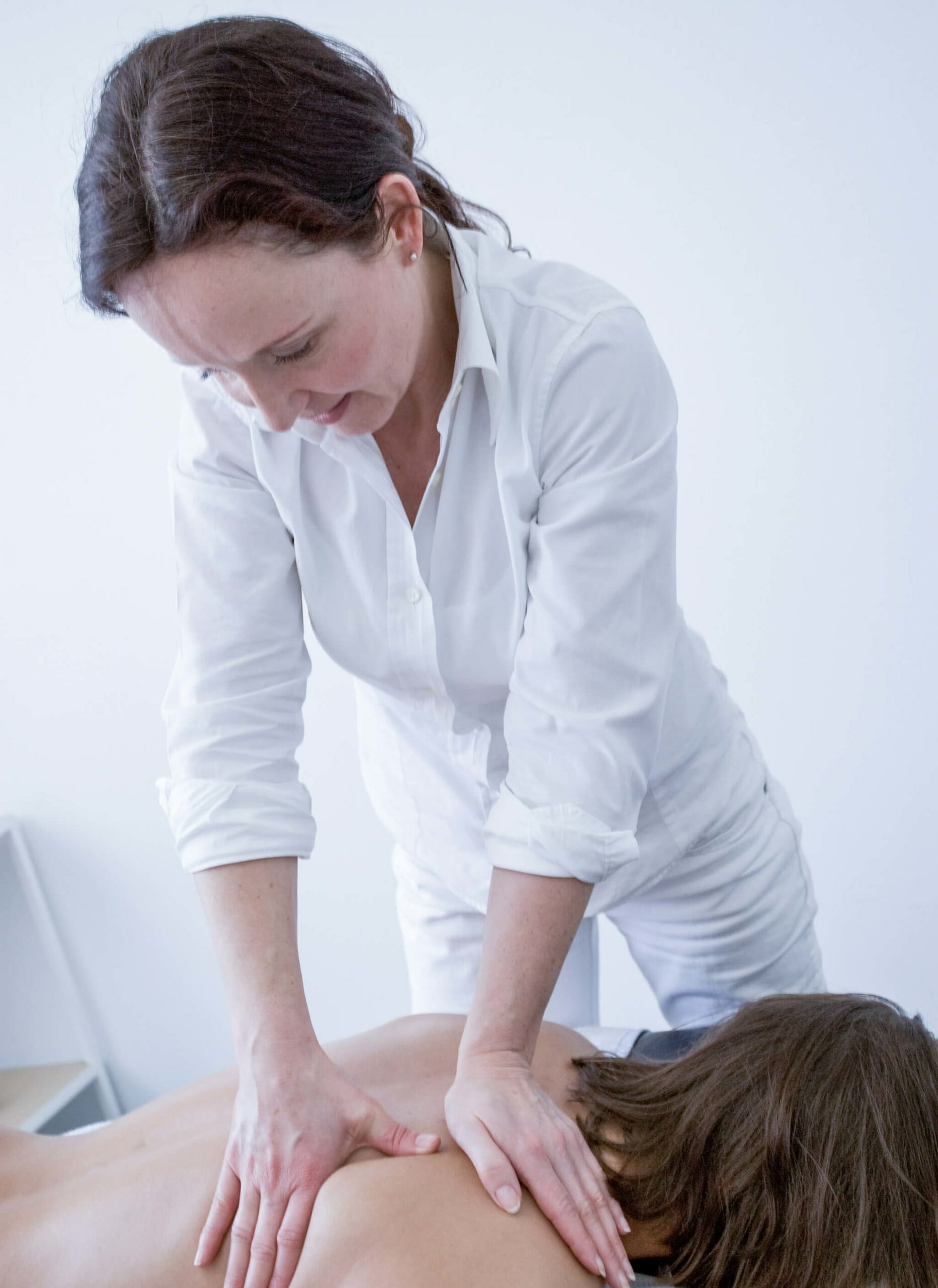 Dermahouse Medical Center - عيادات جلدية في المحافظة الشمالية