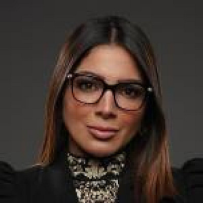 دكتورة ريم عاطف - دكتورة الجلدية و التجميل الليزر - عيادات جلدية في المنيا