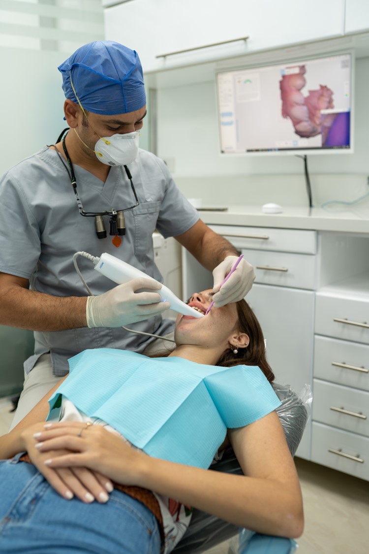 Dr. Kareem Bakeer “Asnan Dental Sheikh Zayed “ عياده اسنان د/ كريم بكير - عيادات أسنان في الشيخ زايد