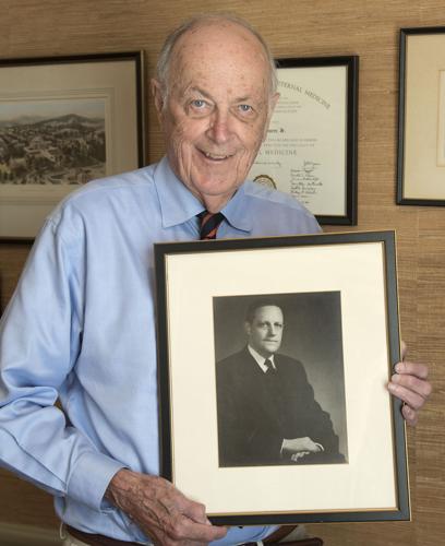 Dr retired - عيادات جلدية في الفروانية