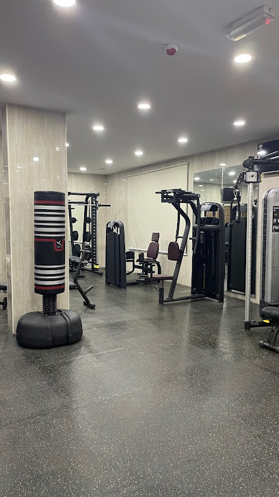 elle beaute sport center - صالات رياضية في الخور