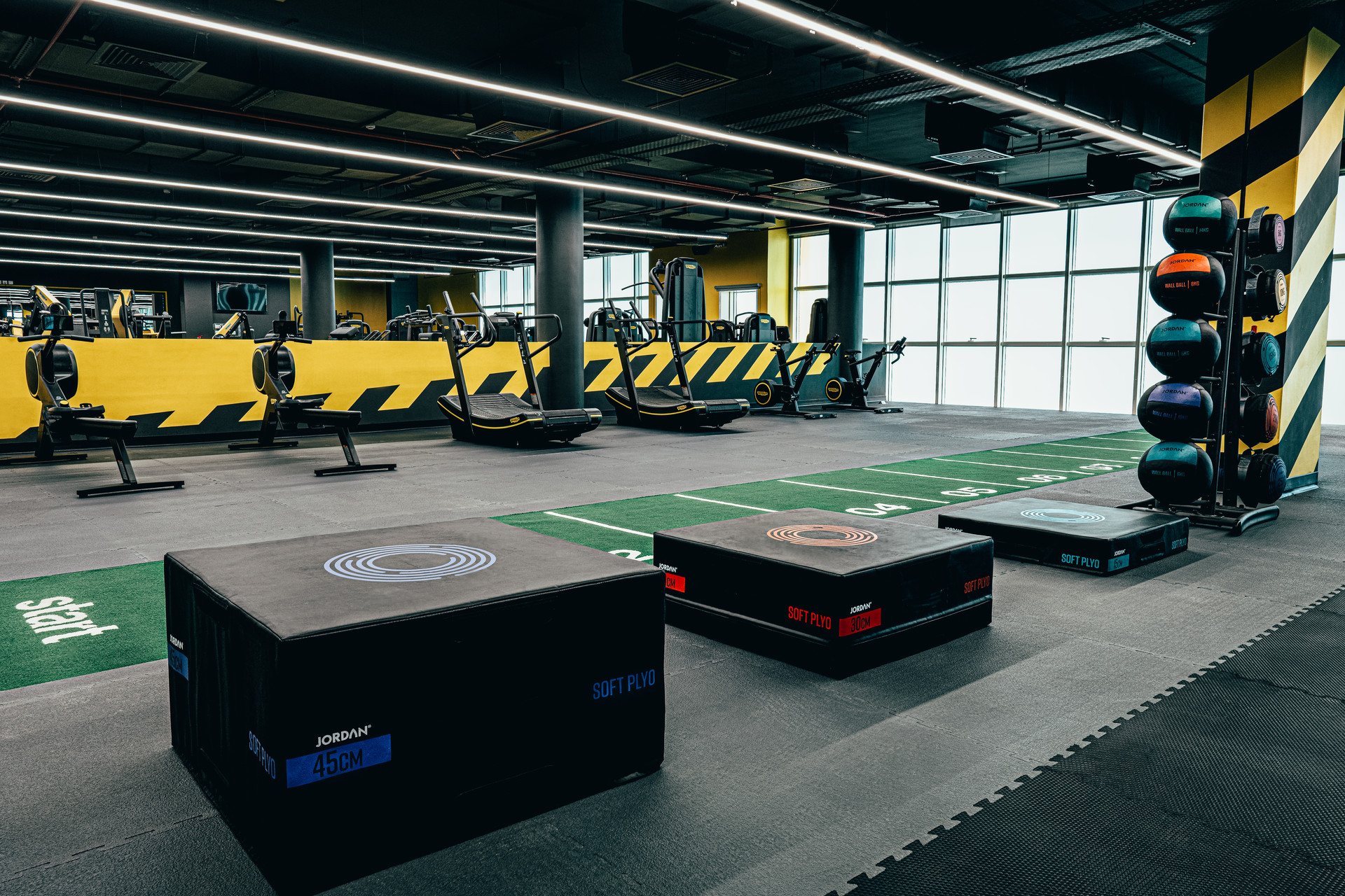 Fitness Time Xpress | وقت اللياقة اكسبرس - صالات رياضية في جازان