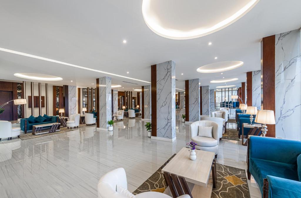 فندق اورا ميلينيوم - فنادق في عسير