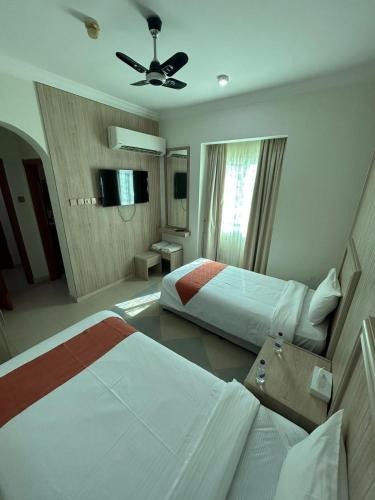 فندق سفاري - فنادق في الداخلية