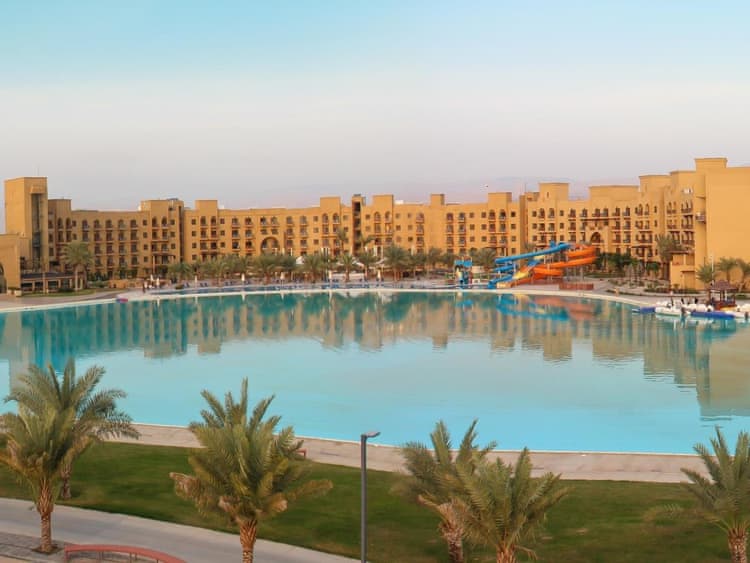 فندق ومنتجع البحيرة - فنادق في عمان