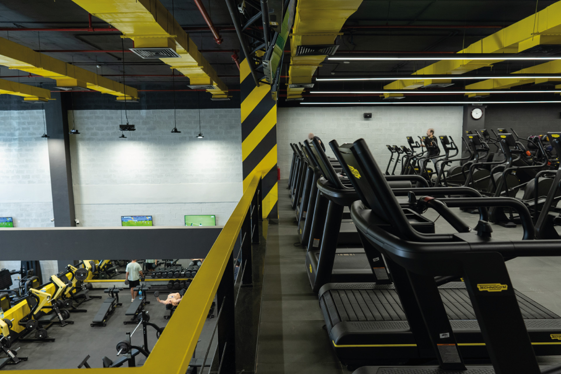 فتنس اكسبريس جيم - صالات رياضية في الدوحة