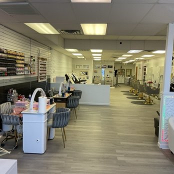 Glamour and Glow Beauty Saloon WLL - The Most Trusted Salon in Bahrain - صالونات تجميل في محافظة المحرق