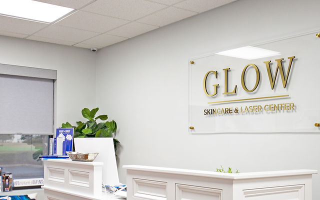 Glow laser center - زراعة الشعر في المنوفية